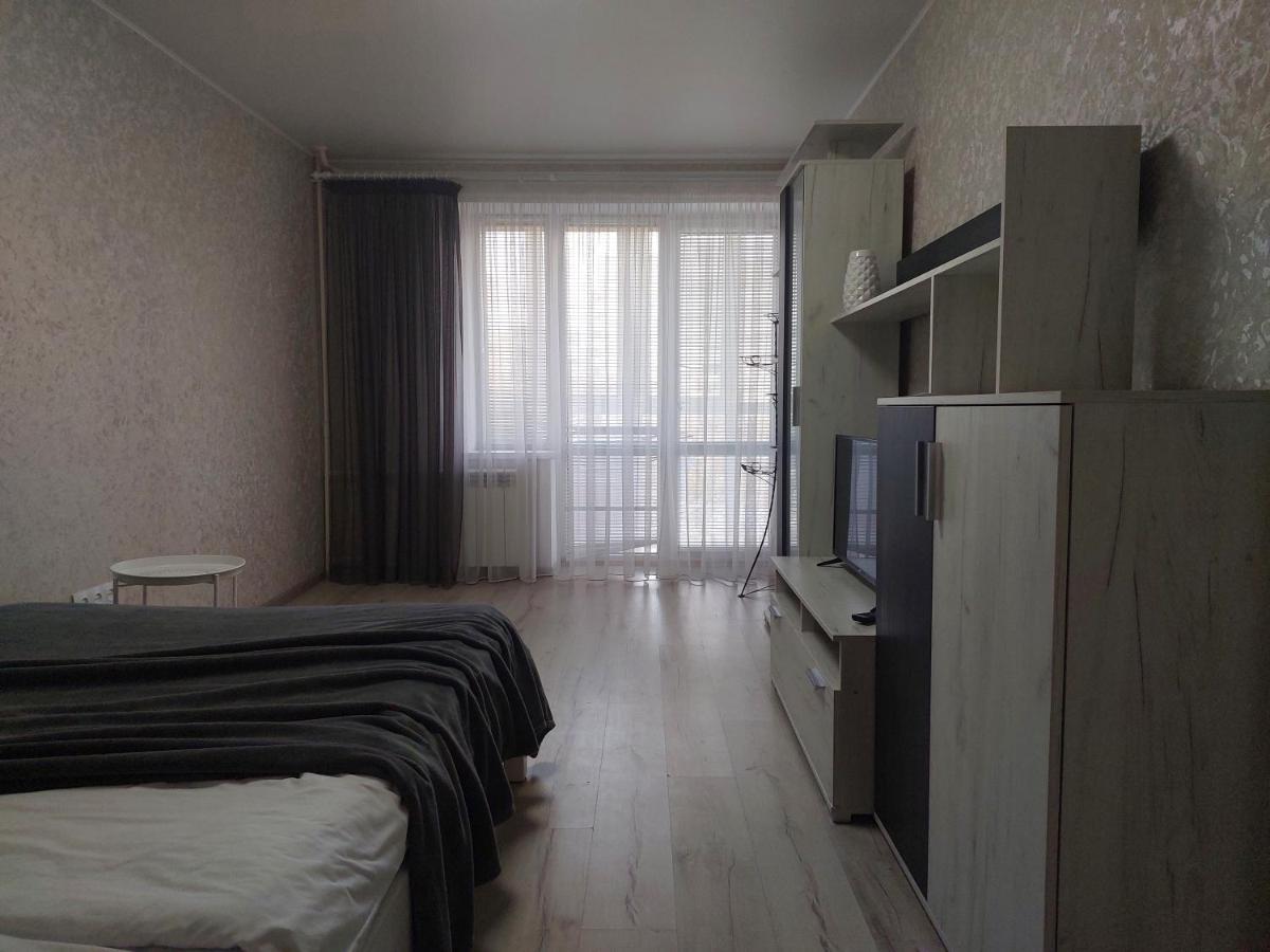 Апартаменти Молоді Lutskdoba Lutsʼk Exterior foto
